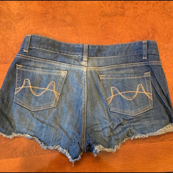 jean shorts - Picture 2 of 2